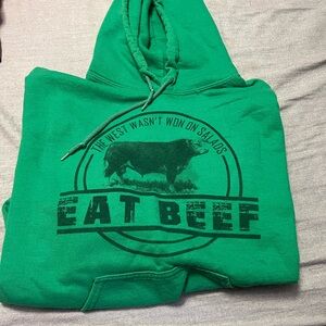 Gildan Green 'Eat Beef' Graphic Hoodie